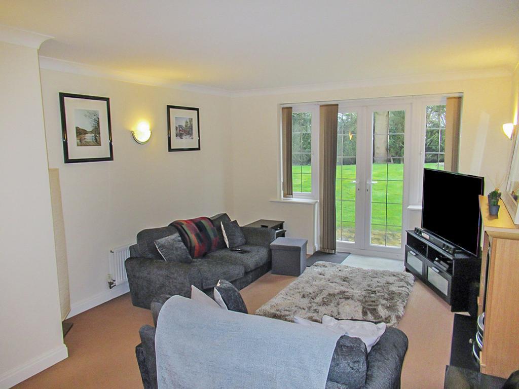 1 Bedroom Ground Floor apartment For Sale in Orchard Court, Bury, Lancs