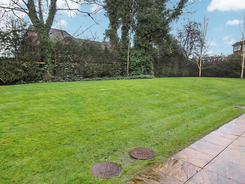 1 Bedroom Ground Floor apartment For Sale in Orchard Court, Bury, Lancs