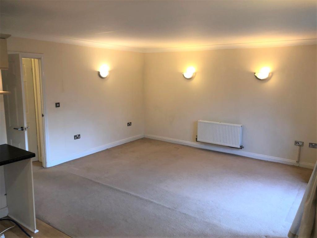 2 Bedroom Apartment To Let in Orchard Court, Bury, Lancs, BL9 9JS JH