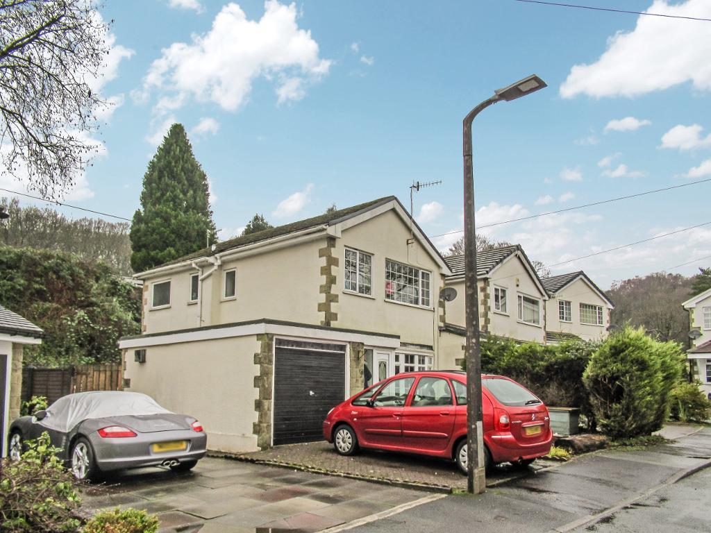 3 Bedroom Link Detached For Sale in Riverside Drive, Summerseat, Bury