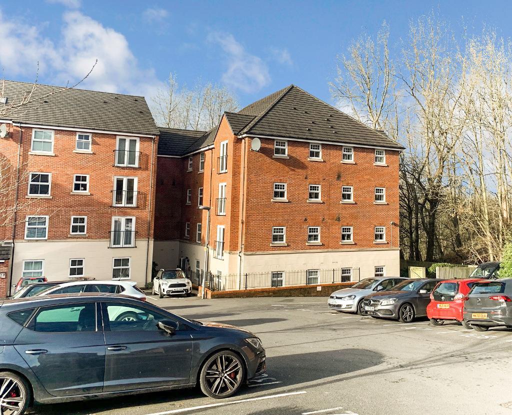 2 Bedroom Flat To Let in Stonemere Drive, Radcliffe, Manchester, M26 1QY JH Sales and Lettings