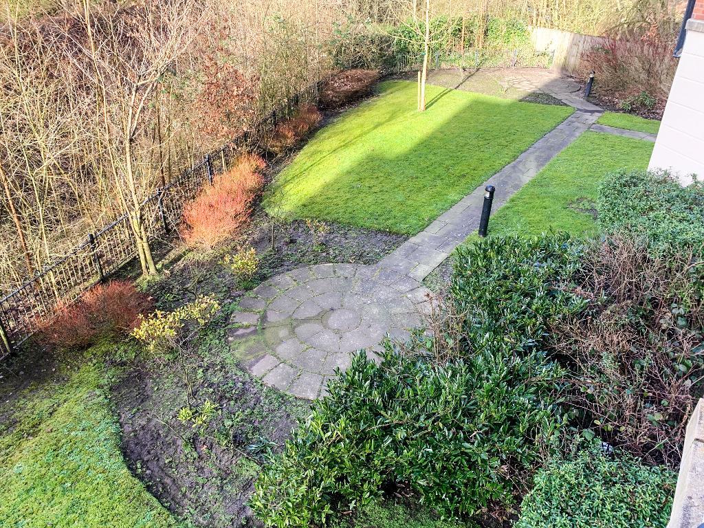 2 Bedroom Flat To Let in Stonemere Drive, Radcliffe, Manchester, M26 1QY JH Sales and Lettings