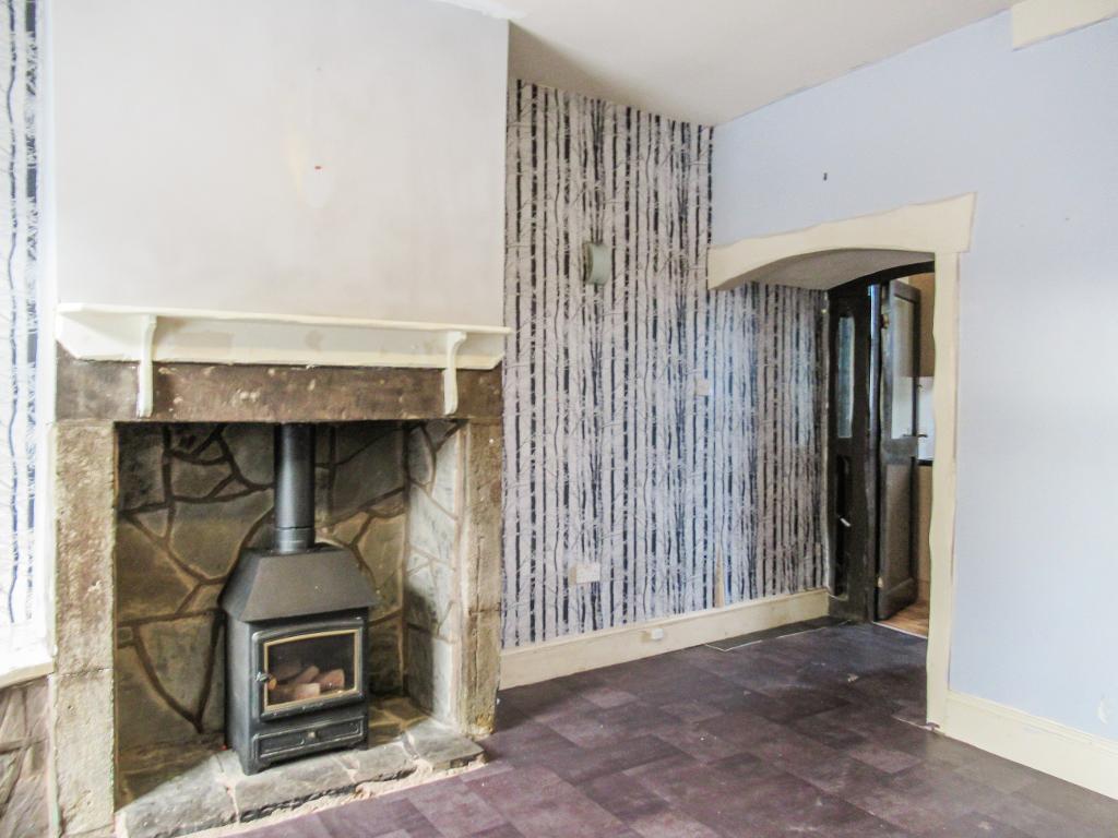 2 Bedroom Terraced For Sale in Devon Street, Darwen, Lancs, BB3 2JZ JH Sales and Lettings in