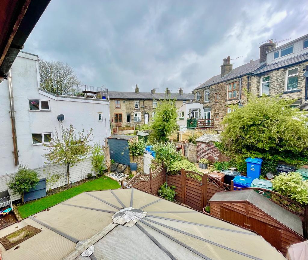 3 Bedroom Townhouse For Sale in Harwood Road, Tottington, Bury, BL8 4AE