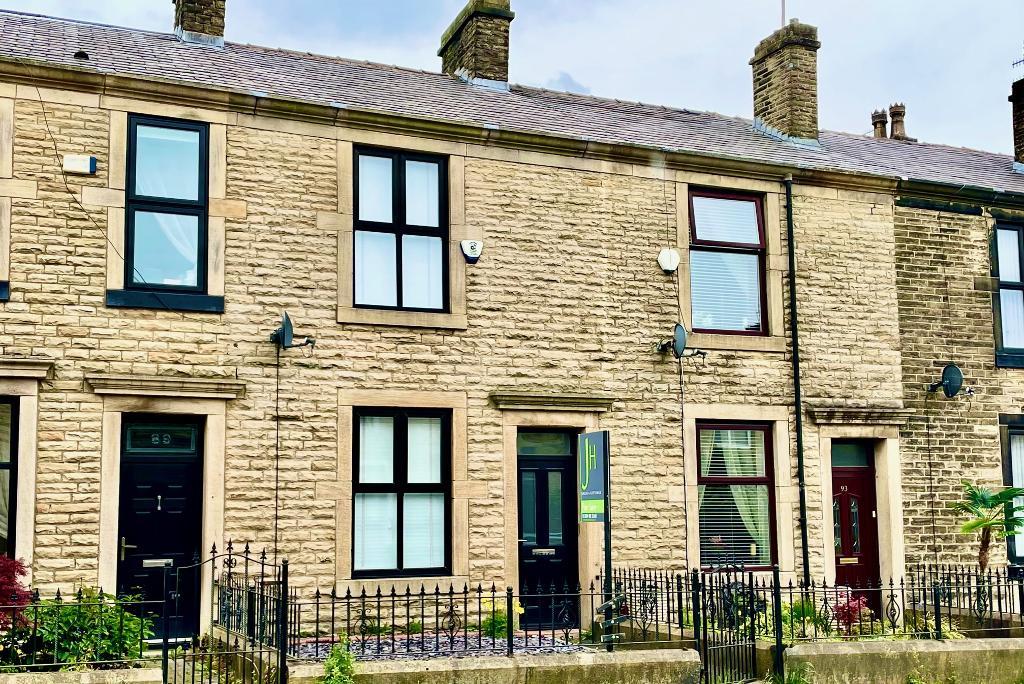 2 Bedroom Stone built terrace To Let in Bury Road, Tottington, Bury