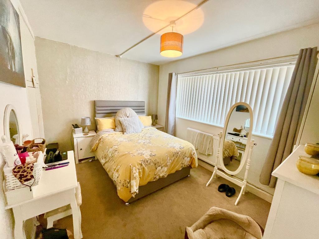 1 Bedroom Flat For Sale in Gilbert Street, Stubbins, Ramsbottom, BL0