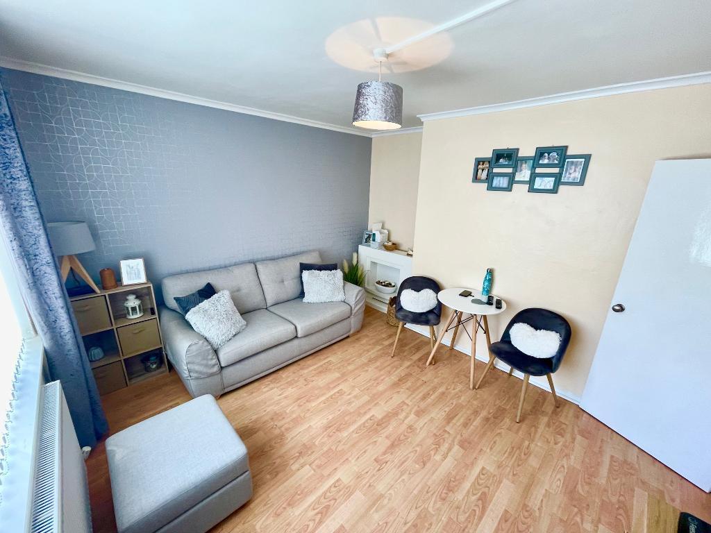 1 Bedroom Flat For Sale in Gilbert Street, Stubbins, Ramsbottom, BL0