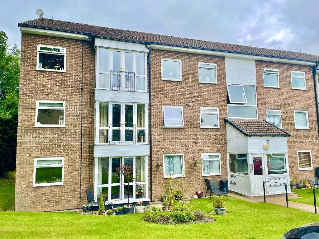 2 Bedroom Apartment For Sale in Kay Brow, Ramsbottom, BL0 9AY JH