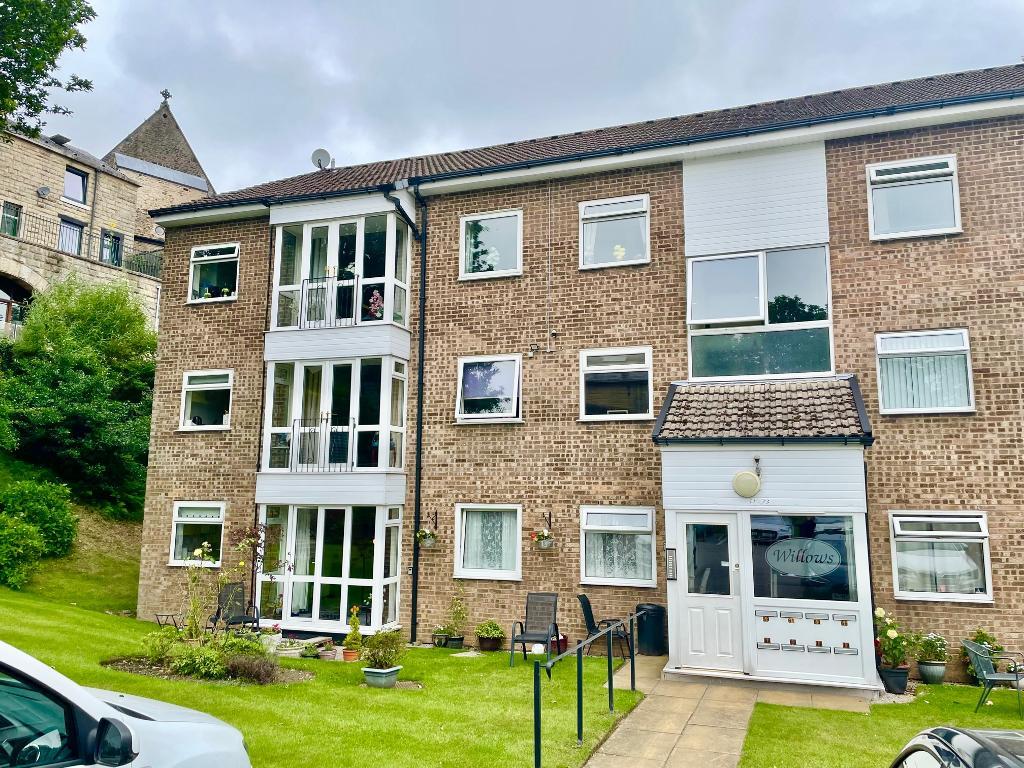 2 Bedroom Apartment For Sale in Kay Brow, Ramsbottom, BL0 9AY JH