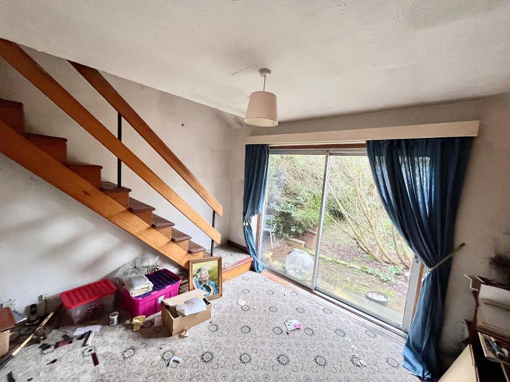 3 Bedroom SemiDetached For Sale in Hawthorn Crescent, Tottington, Bury, Lancs, BL8 3NG JH