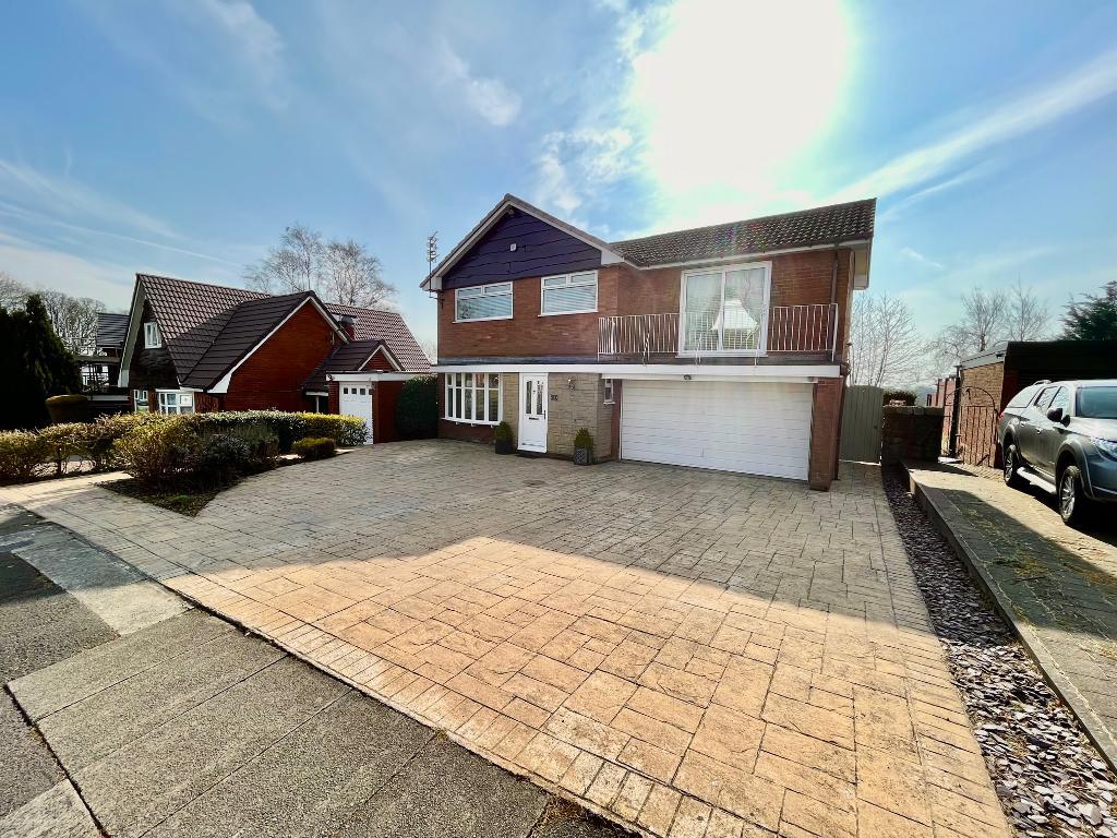 4 Bedroom Detached To Let in Slaidburn Drive, Lowercroft, Bury, Lancs