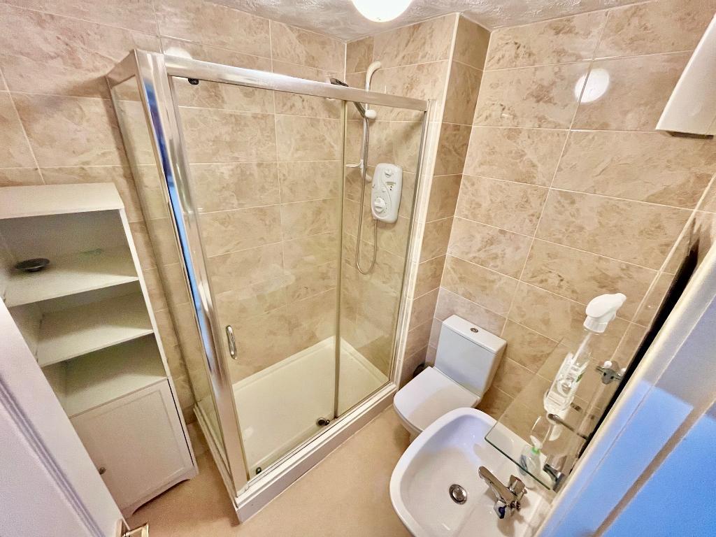 1 Bedroom Flat To Let in Ashworth Court, Ashworth Street, Radcliffe