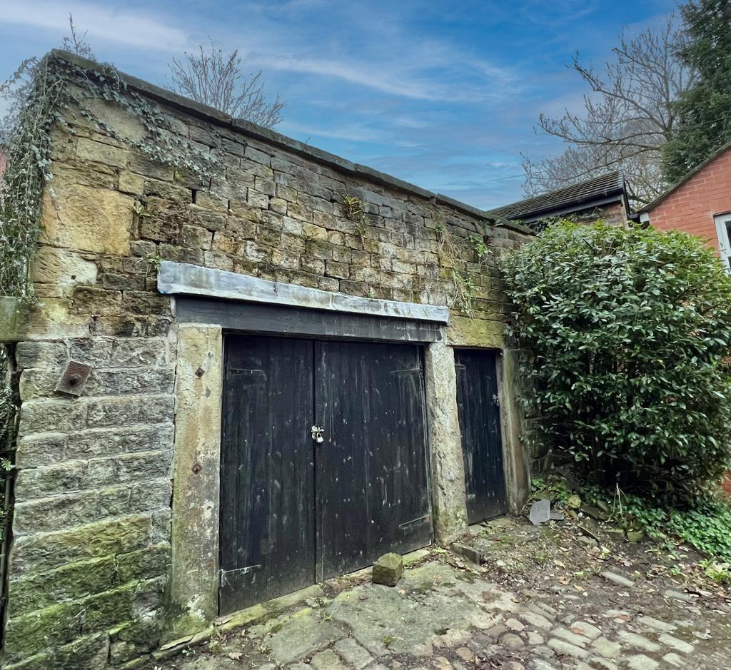 3 Bedroom Character Property For Sale in Sunny Bower Street, Tottington