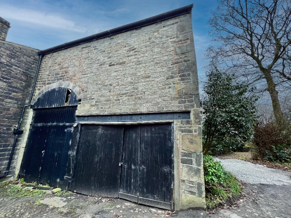 3 Bedroom Character Property For Sale in Sunny Bower Street, Tottington