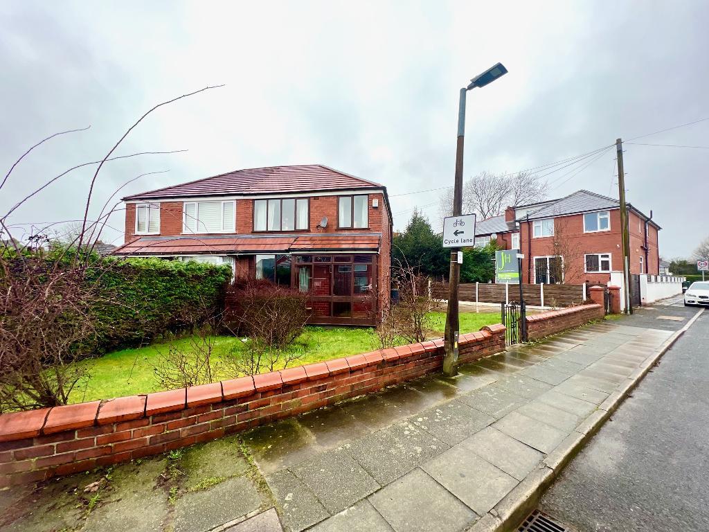 3 Bedroom SemiDetached For Sale in Pembroke Drive, Bury, Lancashire