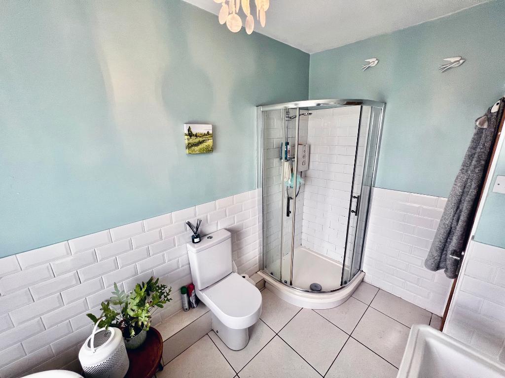 2 Bedroom Stone Terrace For Sale in Bolton Road West, Ramsbottom, Bury