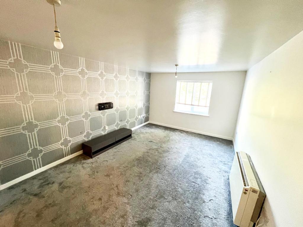 1 Bedroom Ground Floor apartment For Sale in Garden Court, Ramsbottom