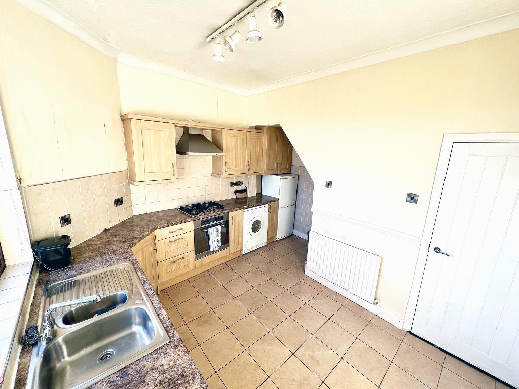2 Bedroom End Terraced For Sale in Road, Greenmount, Bury