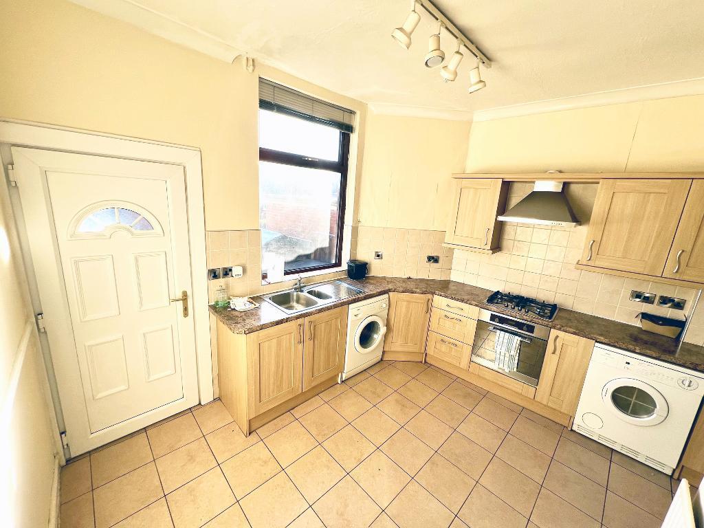 2 Bedroom End Terraced For Sale in Road, Greenmount, Bury