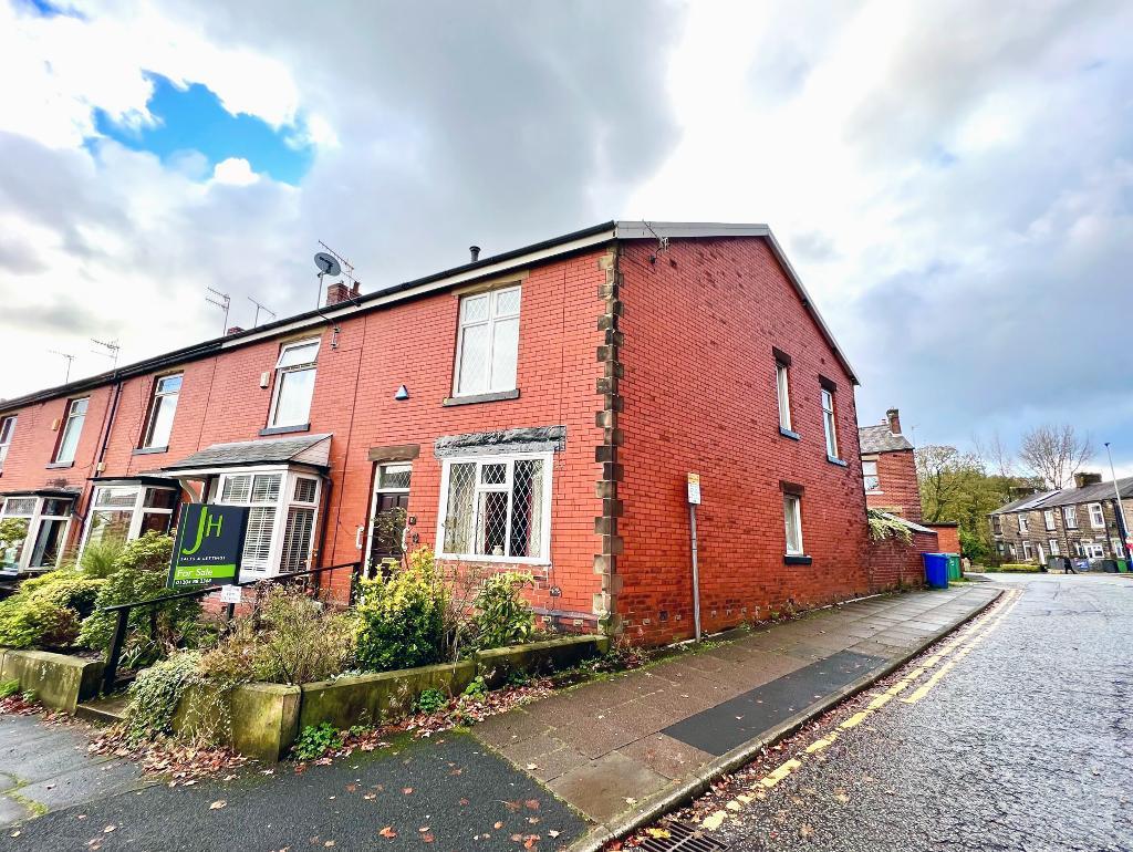 3 Bedroom End Terraced For Sale in Ryecroft Avenue, Tottington, Bury