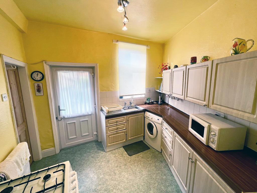 3 Bedroom End Terraced For Sale in Ryecroft Avenue, Tottington, Bury